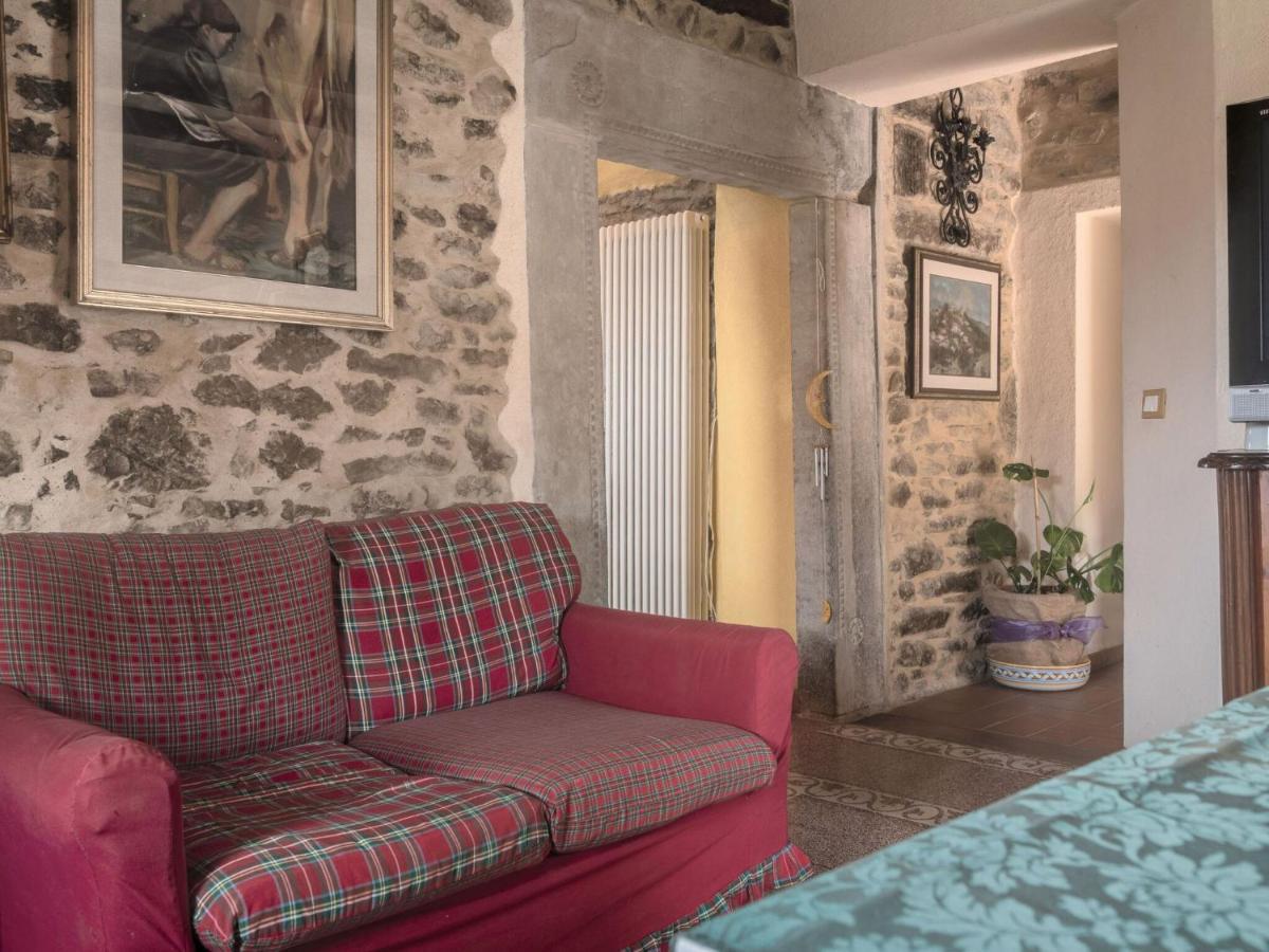 Soulful Holiday Home In Modena Wth Garden Buitenkant foto