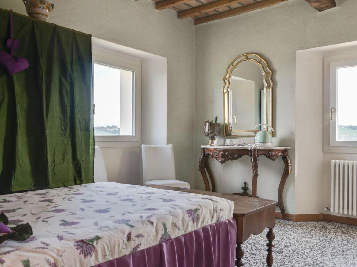 Soulful Holiday Home In Modena Wth Garden Buitenkant foto