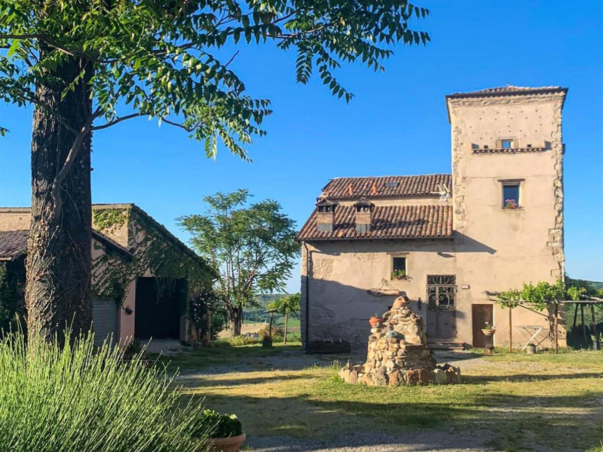 Soulful Holiday Home In Modena Wth Garden Buitenkant foto